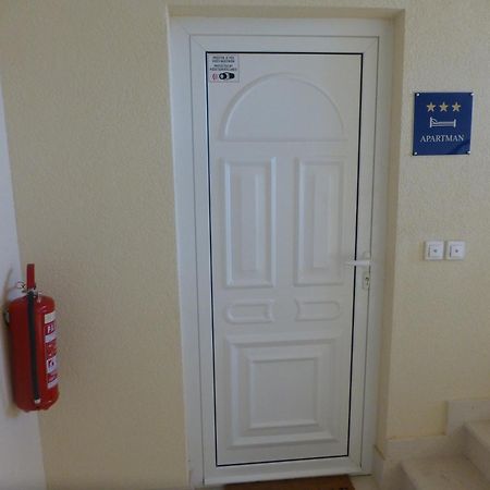 Apartment Adrijana Novalja Eksteriør bilde